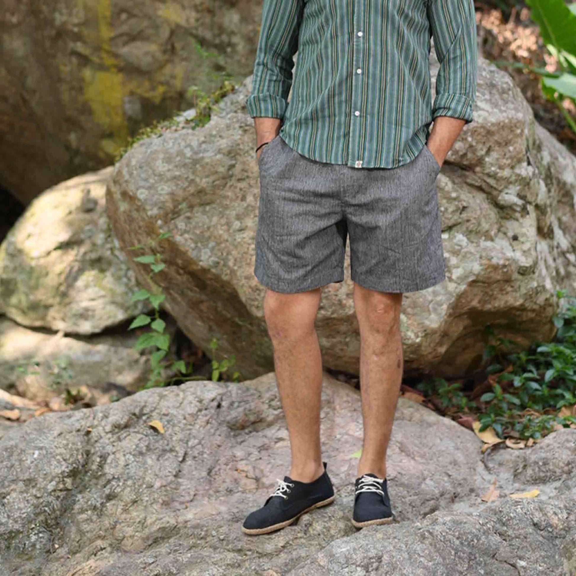 model-l Hippie Shorts Weltoffen Grau