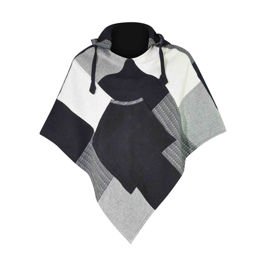 Boho Style Poncho Chai Dee Schwarz