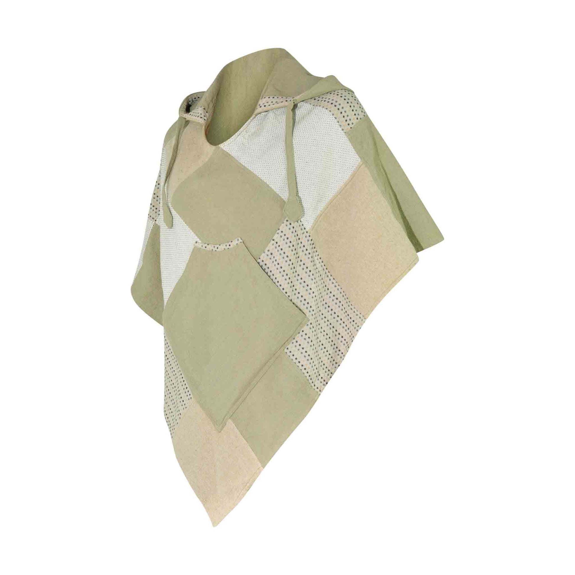 Boho Style Poncho Chai Dee Grün