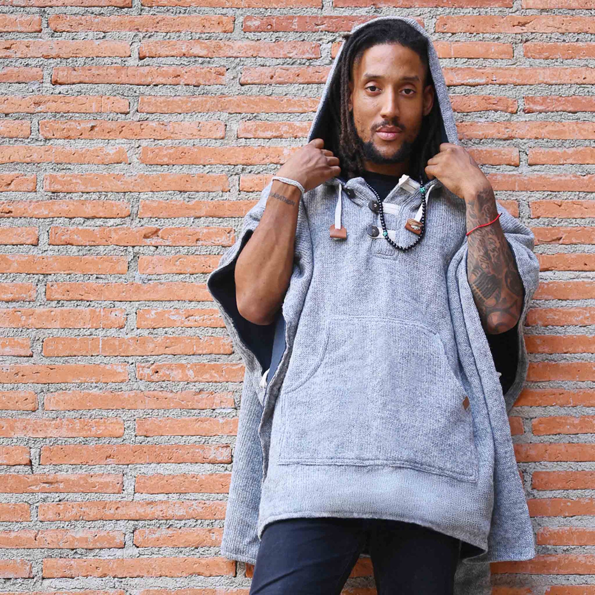 Hippie Wollponcho Damen und Herren Arriba Grau