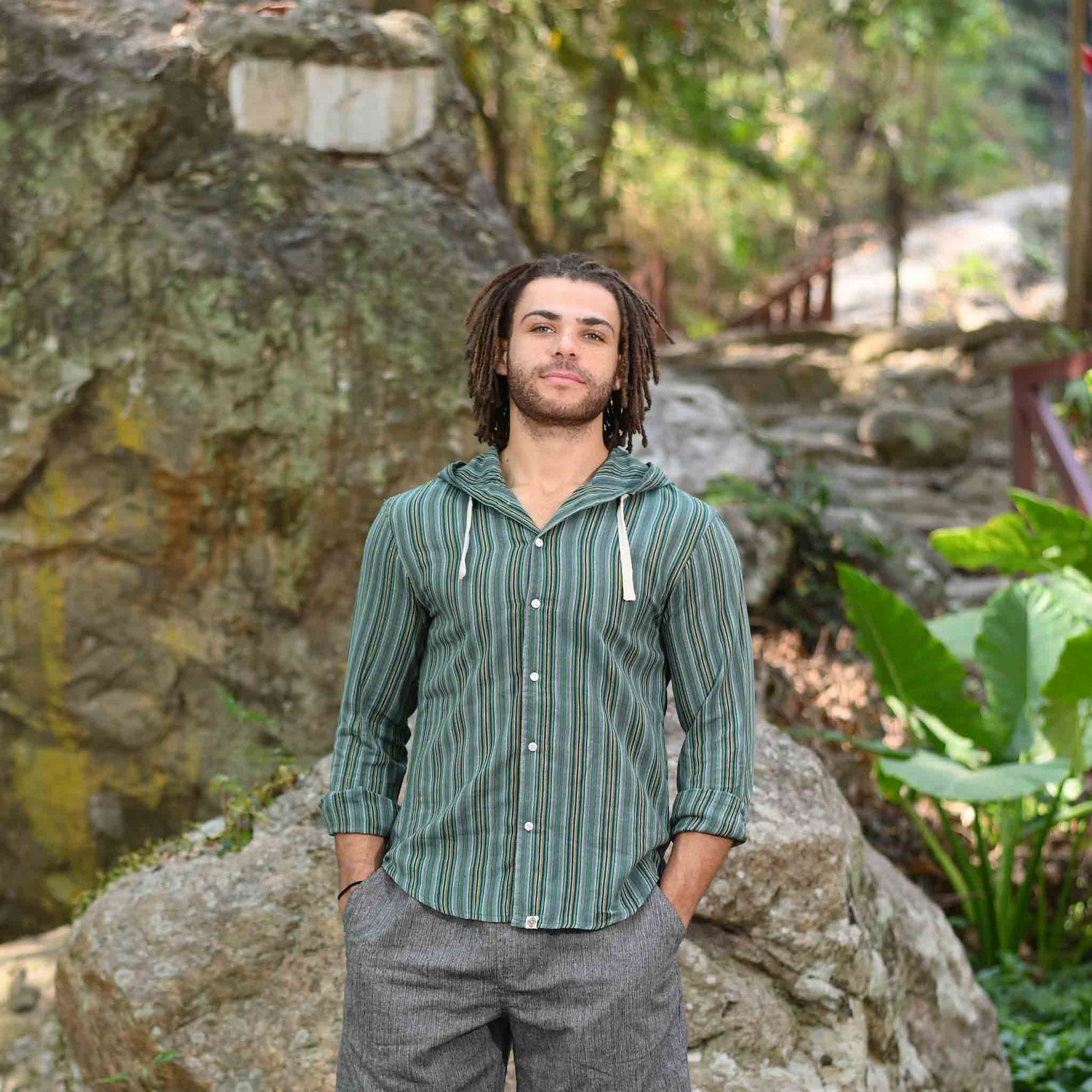 model-l Hippie Boho Männer Hemd Freidenker Grün