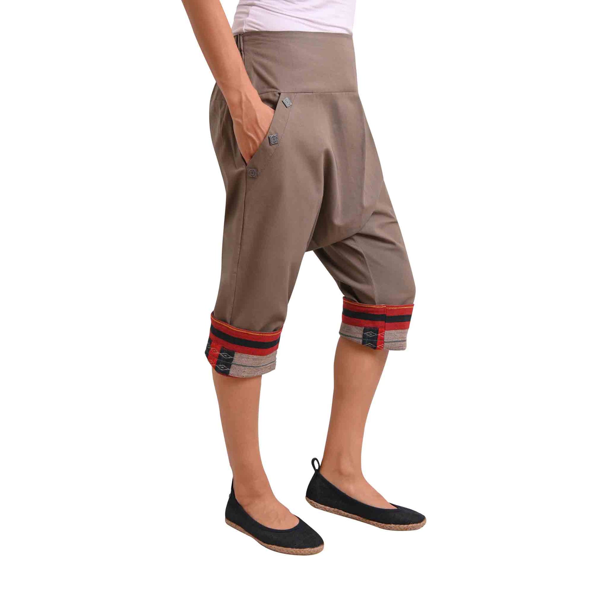 Kurze Boho Style Haremshose Auszeit Graubraun
